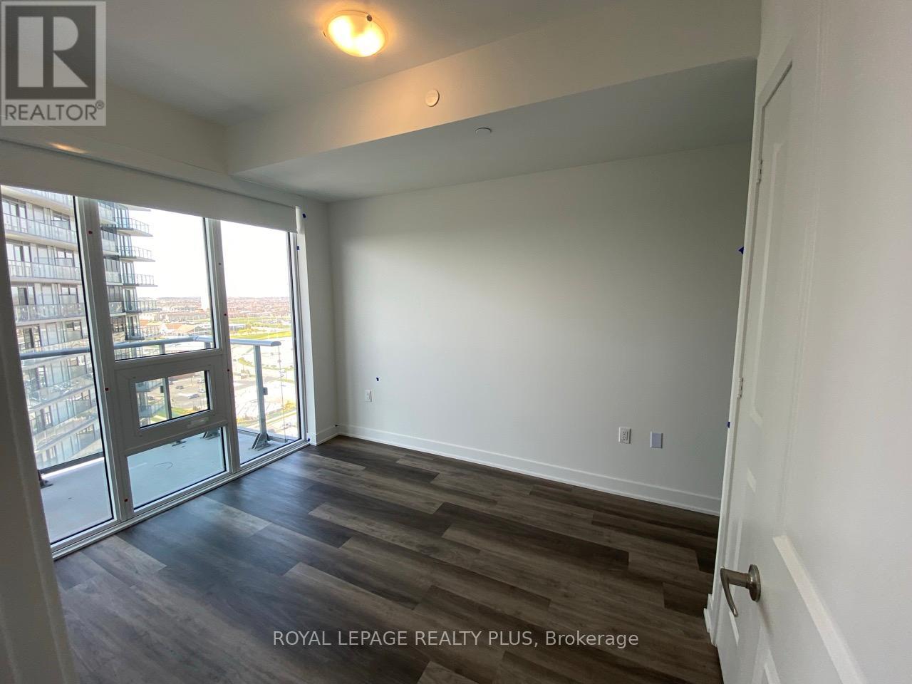 1705 - 4675 Metcalfe Avenue, Mississauga, Ontario  L5M 0Z8 - Photo 6 - W12656236