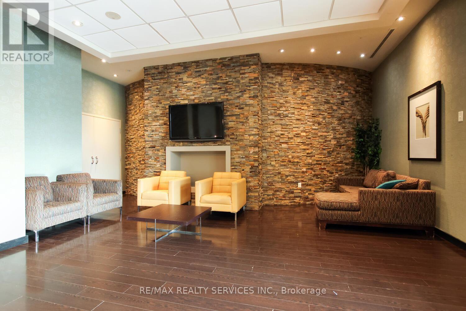 1103 - 215 Queen Street E, Brampton, Ontario  L6W 0A9 - Photo 41 - W12656238