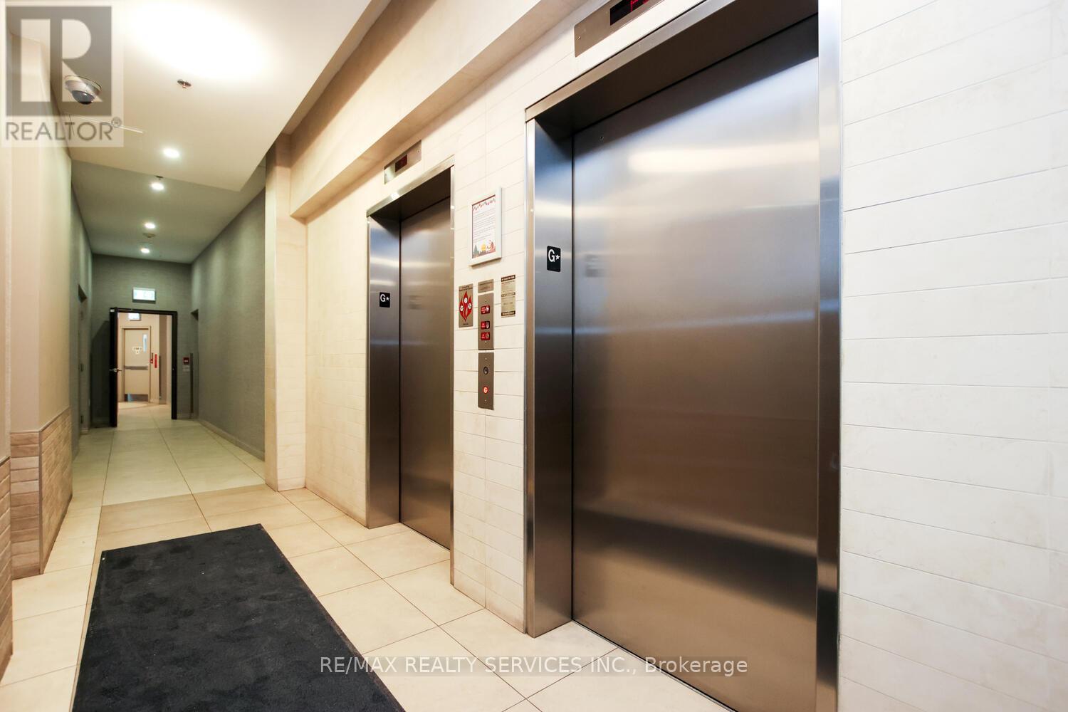 1103 - 215 Queen Street E, Brampton, Ontario  L6W 0A9 - Photo 5 - W12656238
