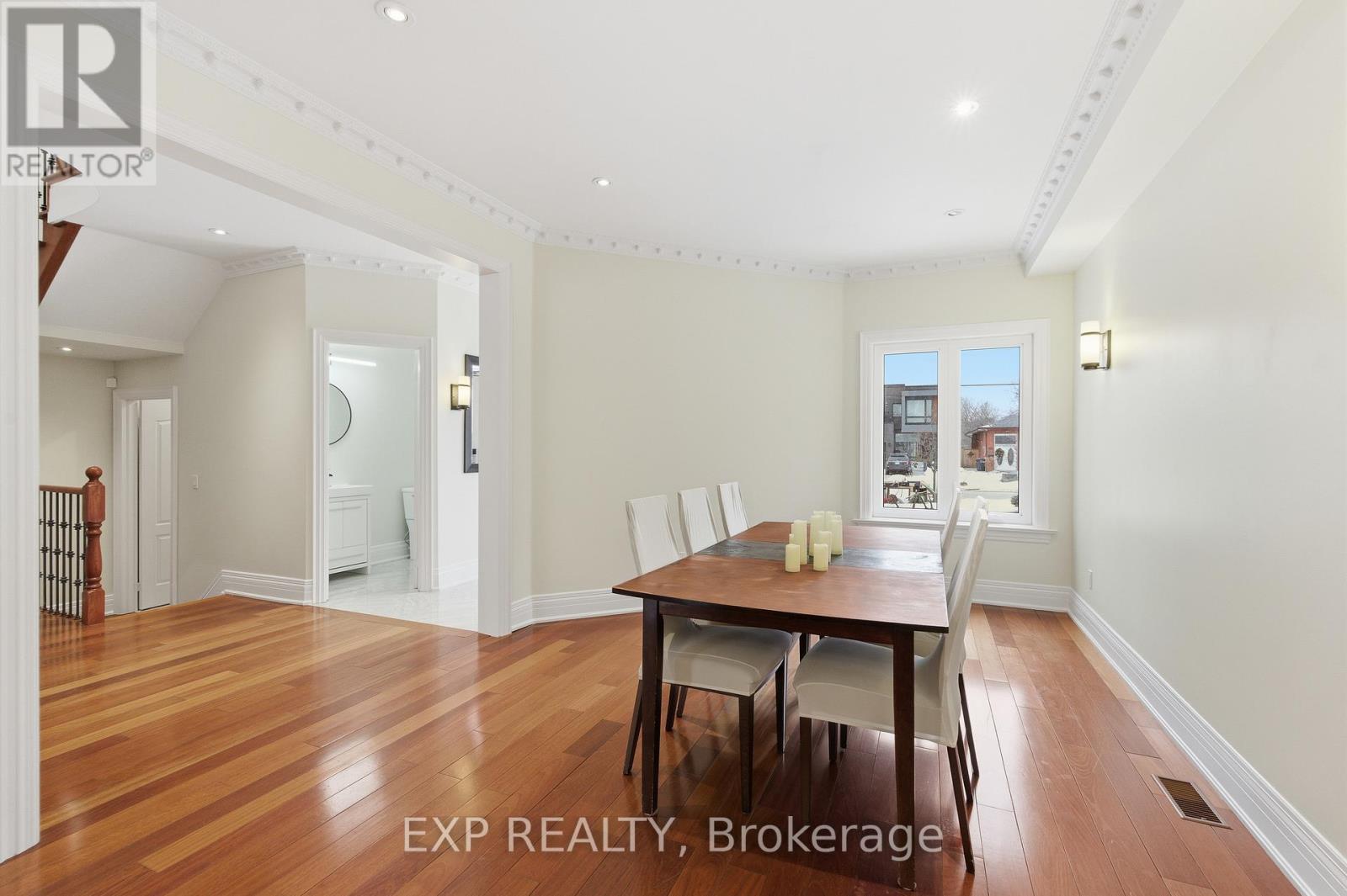 1357 Alexandra Avenue, Mississauga, Ontario  L5E 2A8 - Photo 10 - W12656240