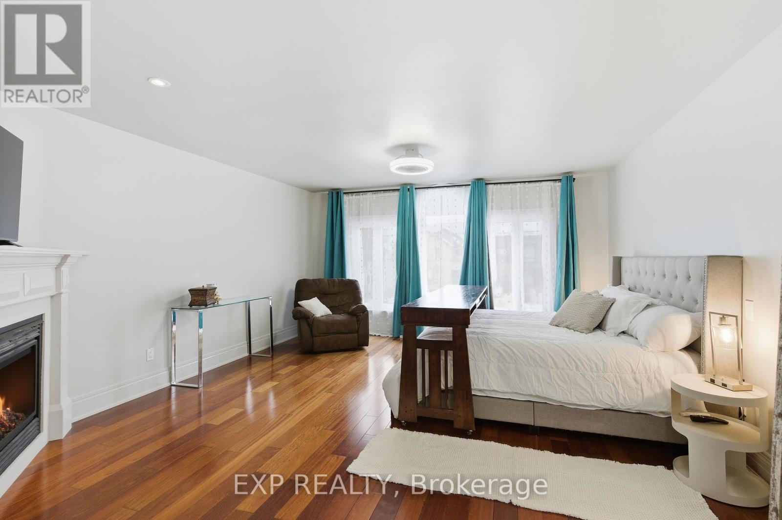 1357 Alexandra Avenue, Mississauga, Ontario  L5E 2A8 - Photo 17 - W12656240