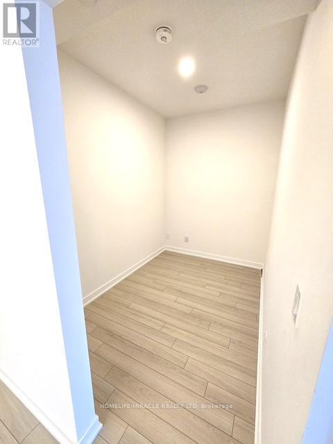 406 - 3071 Trafalgar Road, Oakville, Ontario  L6H 7E3 - Photo 15 - W12656260