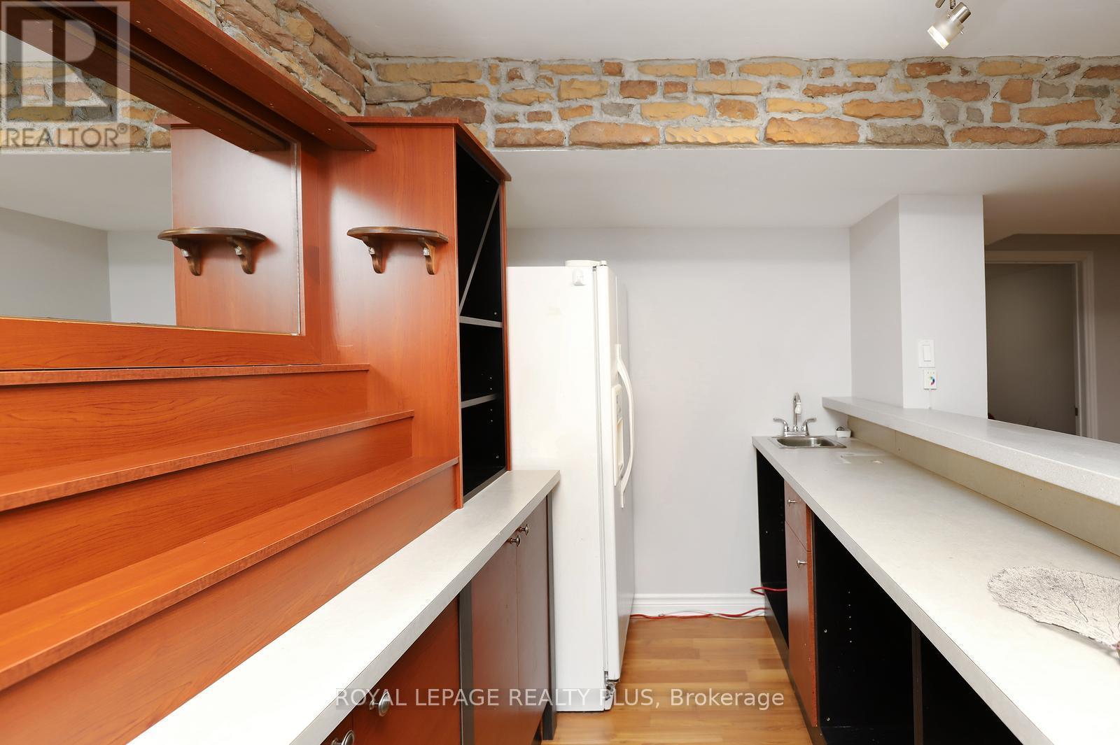 1086 Hedge Drive, Mississauga, Ontario  L4Y 1G2 - Photo 38 - W12656266