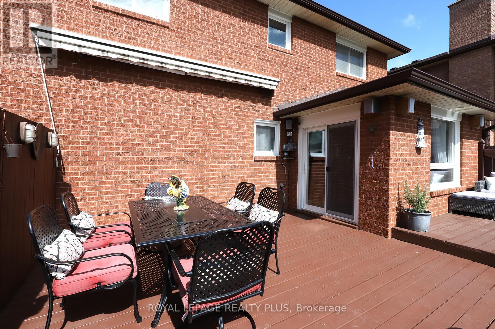 1086 Hedge Drive, Mississauga, Ontario  L4Y 1G2 - Photo 41 - W12656266