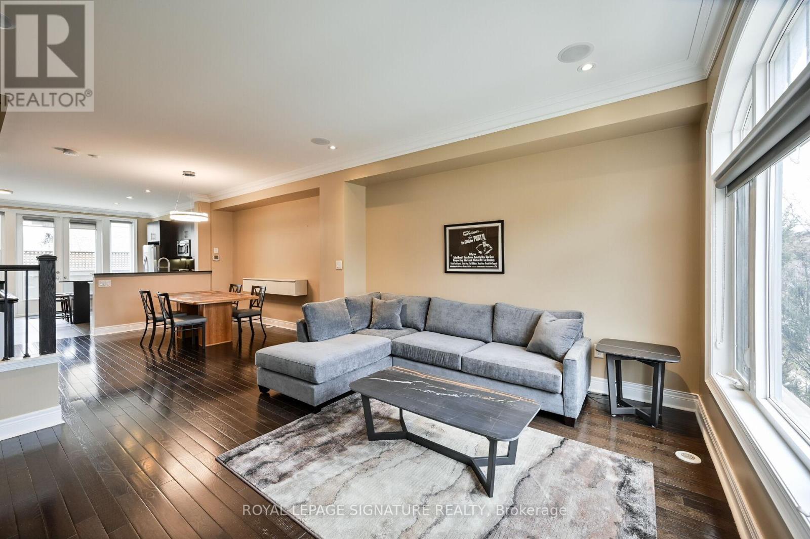 1809 Pagehurst Avenue, Mississauga, Ontario  L4X 1Y6 - Photo 11 - W12656282