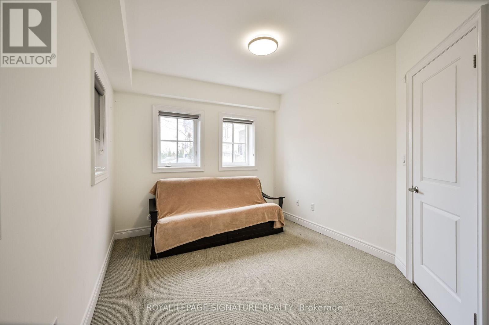 1809 Pagehurst Avenue, Mississauga, Ontario  L4X 1Y6 - Photo 6 - W12656282