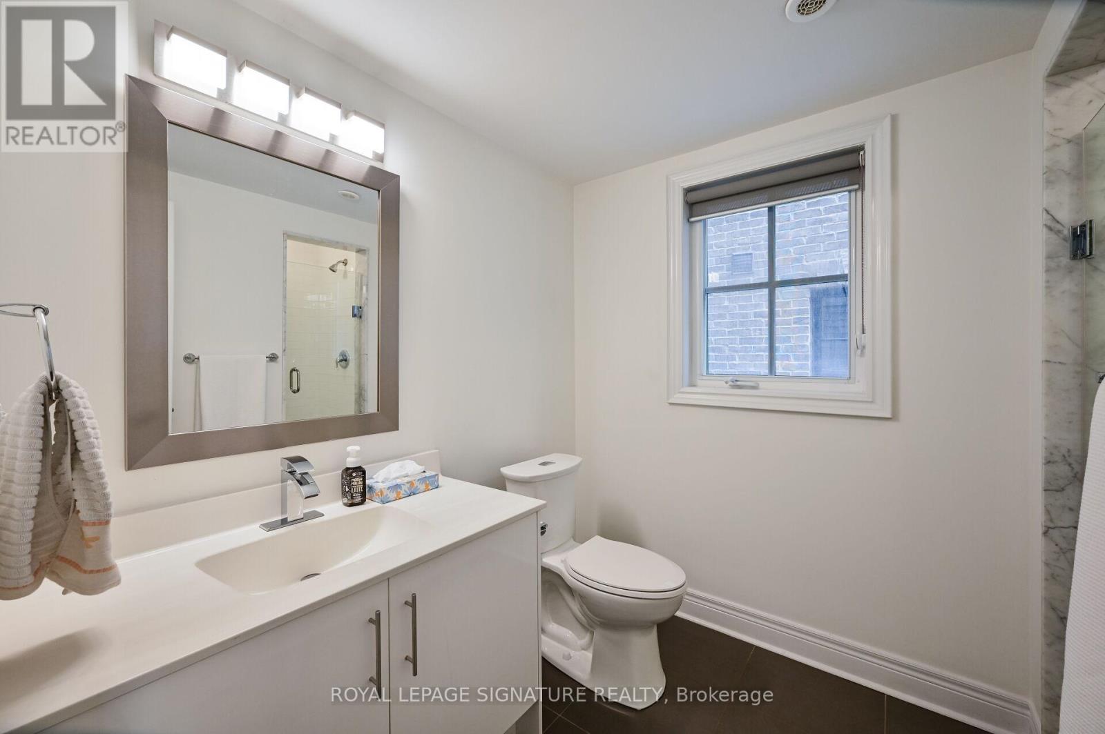 1809 Pagehurst Avenue, Mississauga, Ontario  L4X 1Y6 - Photo 7 - W12656282