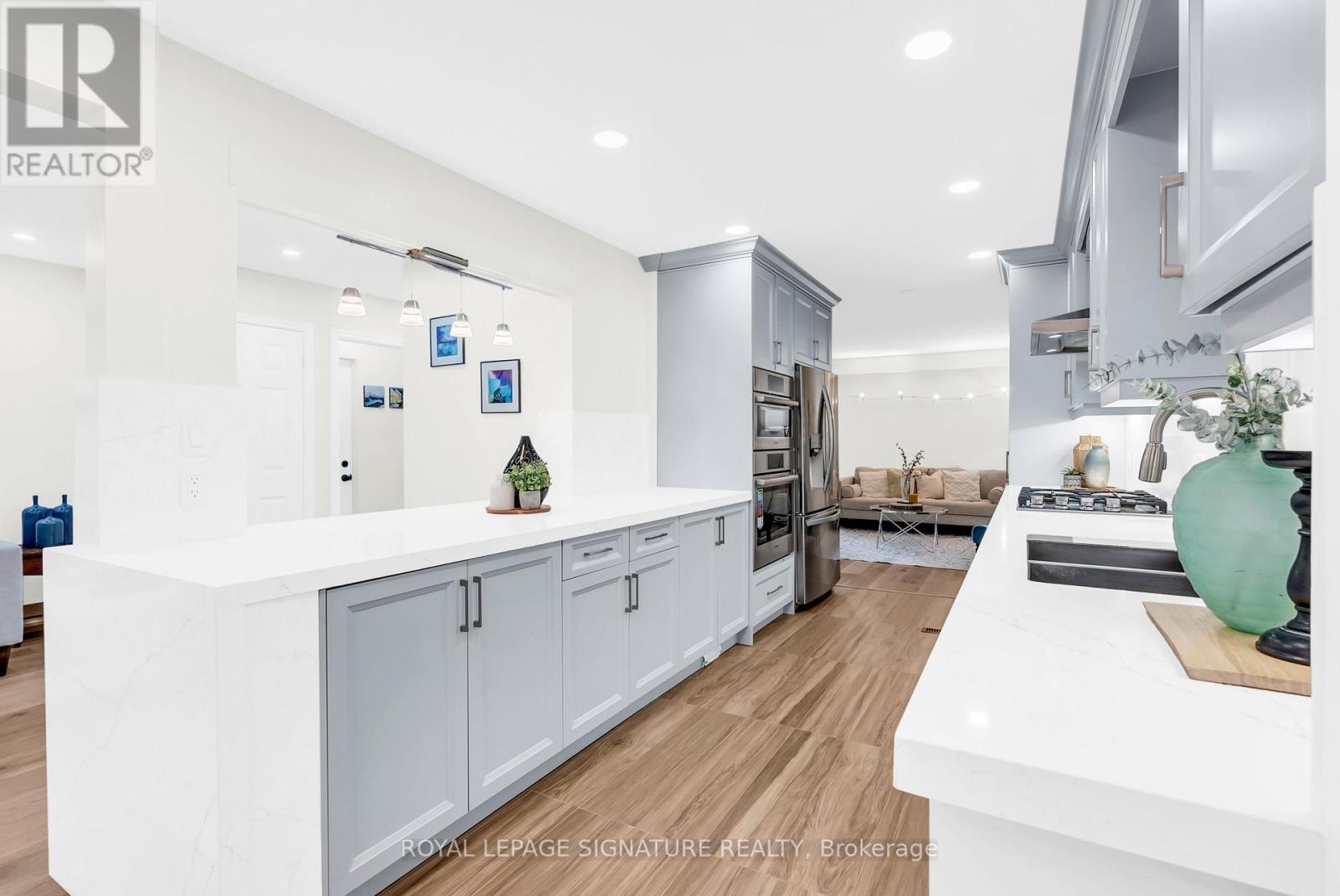 6467 Edenwood Drive, Mississauga, Ontario  L5N 3H2 - Photo 18 - W12656336