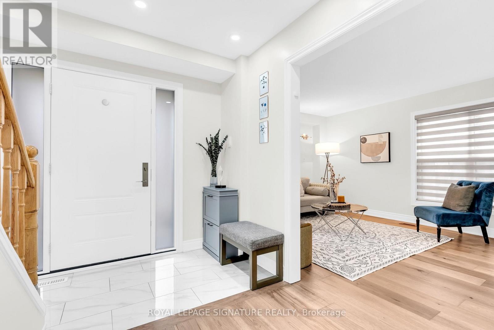 6467 Edenwood Drive, Mississauga, Ontario  L5N 3H2 - Photo 6 - W12656336