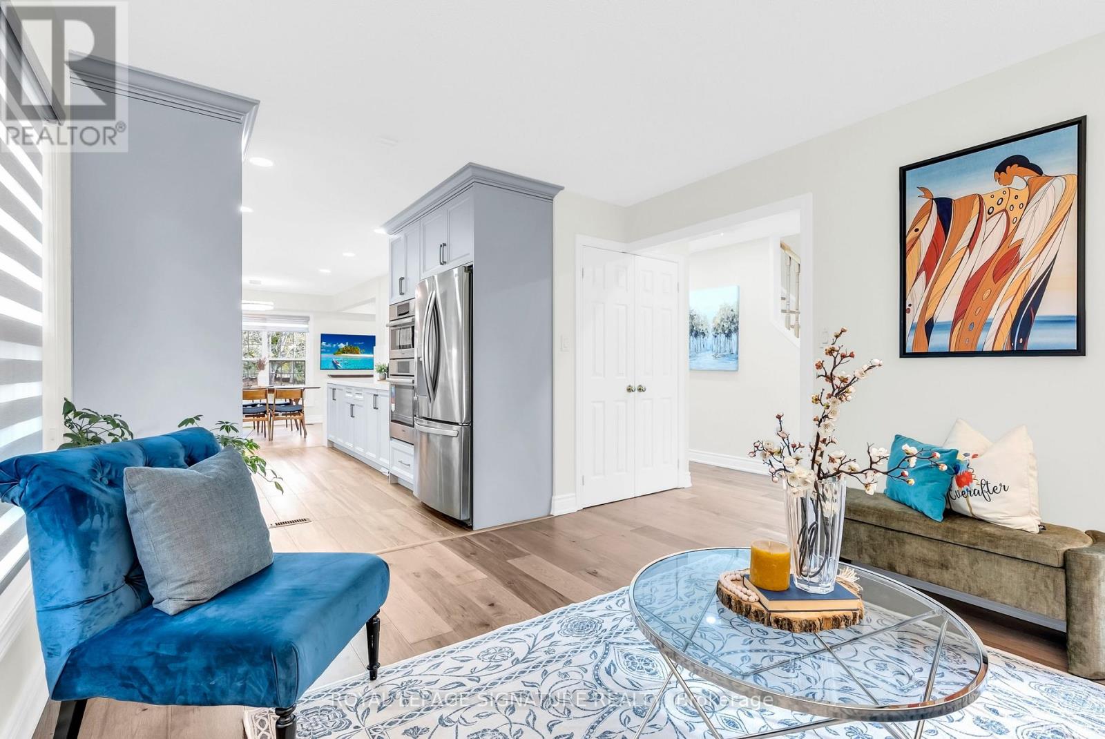 6467 Edenwood Drive, Mississauga, Ontario  L5N 3H2 - Photo 9 - W12656336