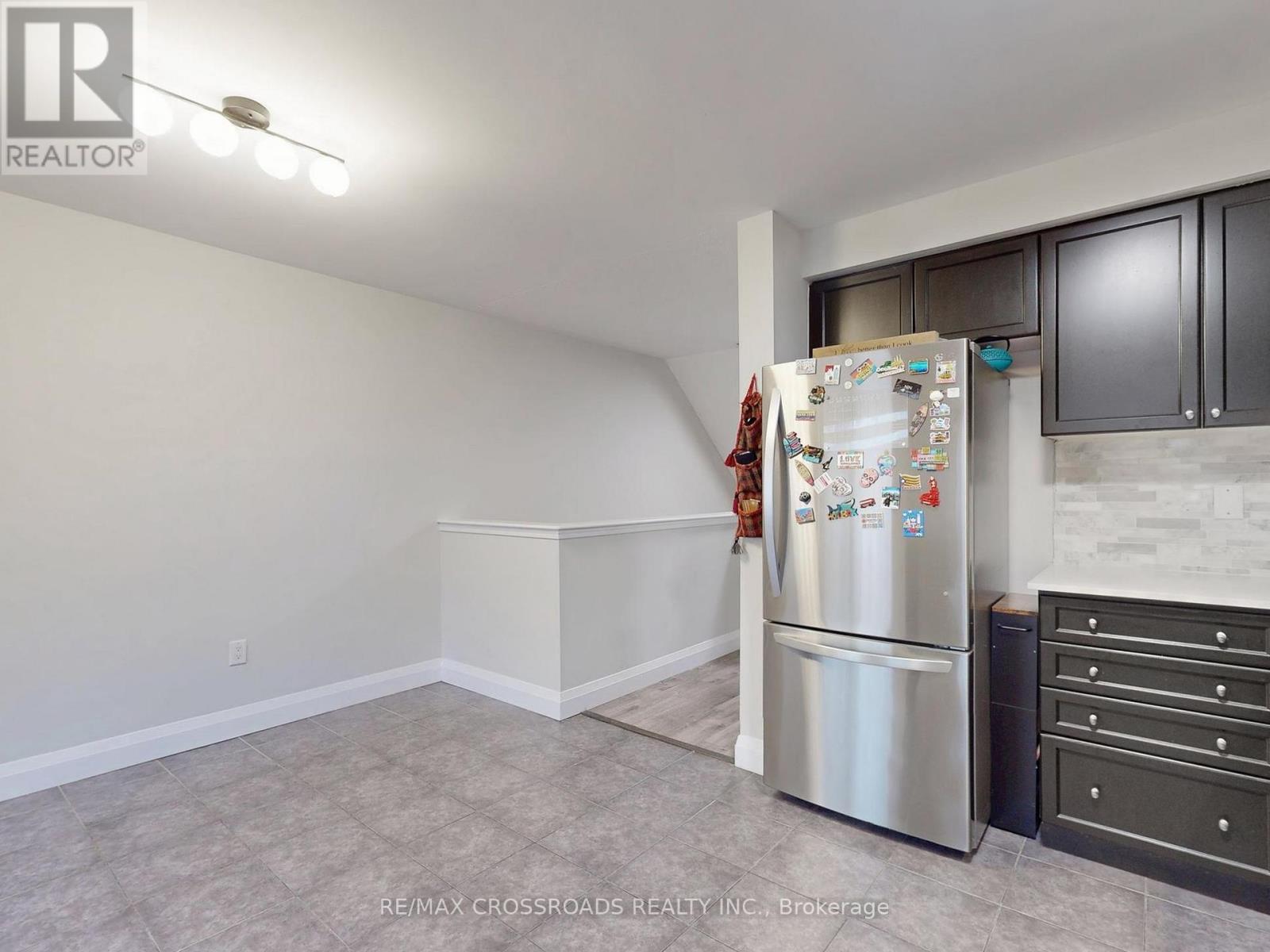 68 - 6020 Derry Road, Milton, Ontario L9T 8L6 - Photo 10 - W12656348