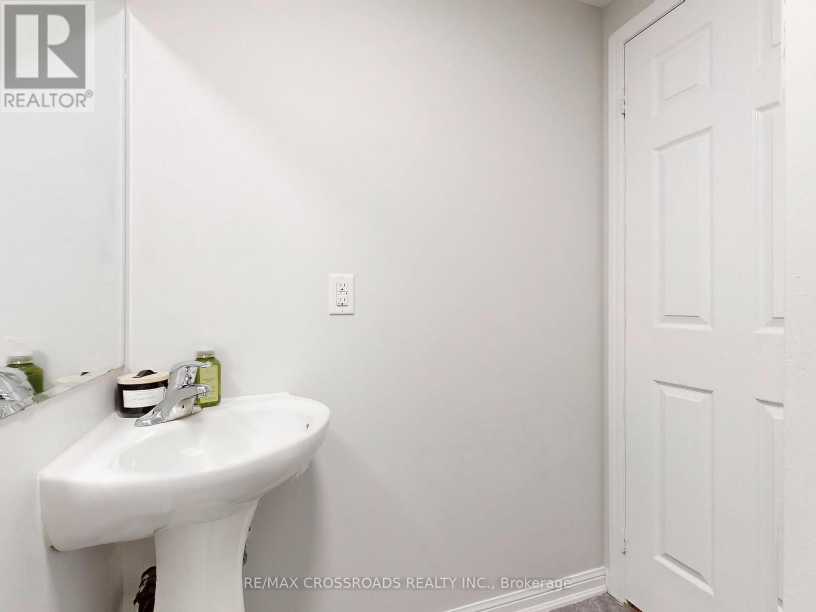 68 - 6020 Derry Road, Milton, Ontario L9T 8L6 - Photo 16 - W12656348