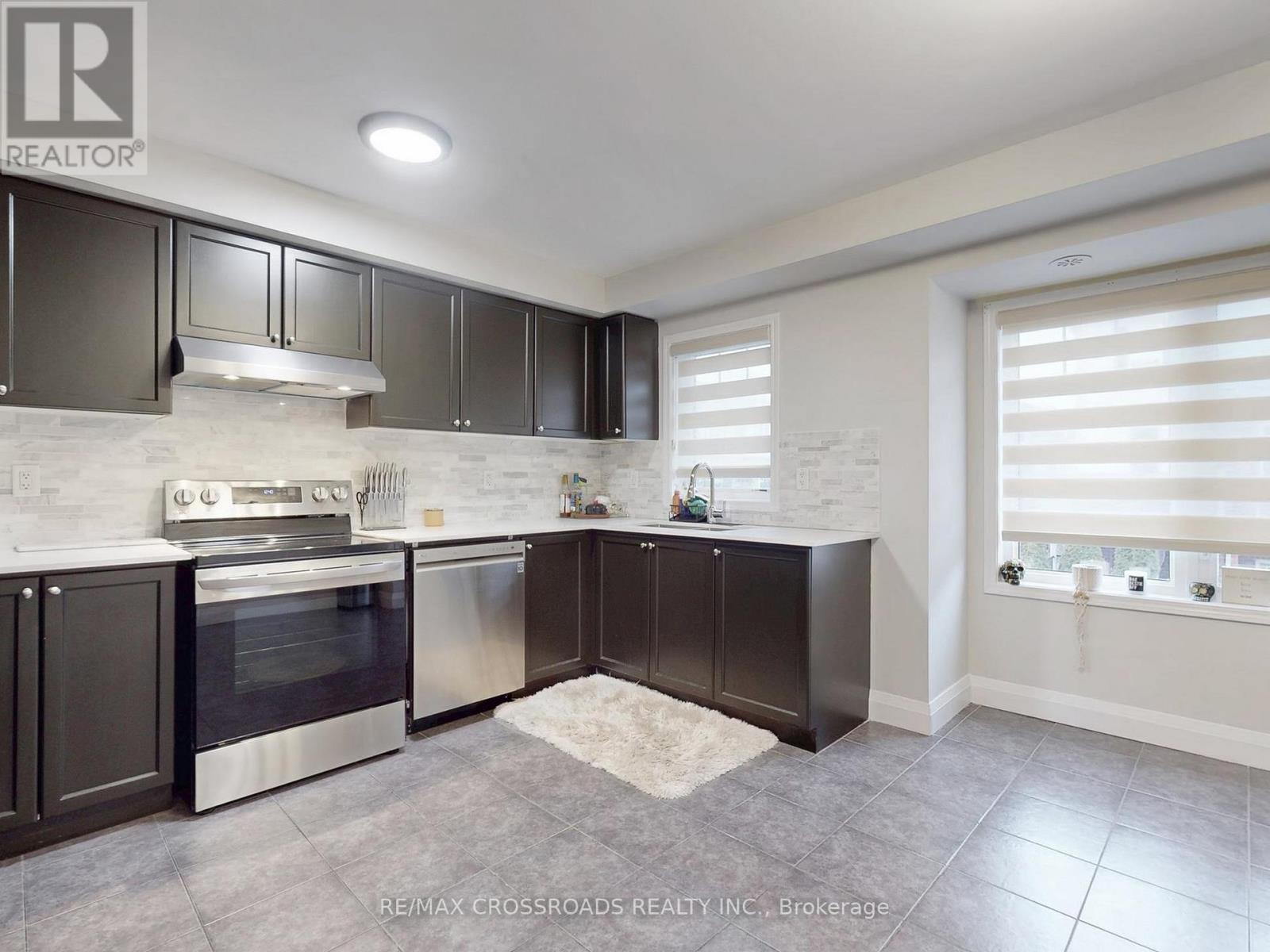 68 - 6020 Derry Road, Milton, Ontario L9T 8L6 - Photo 8 - W12656348