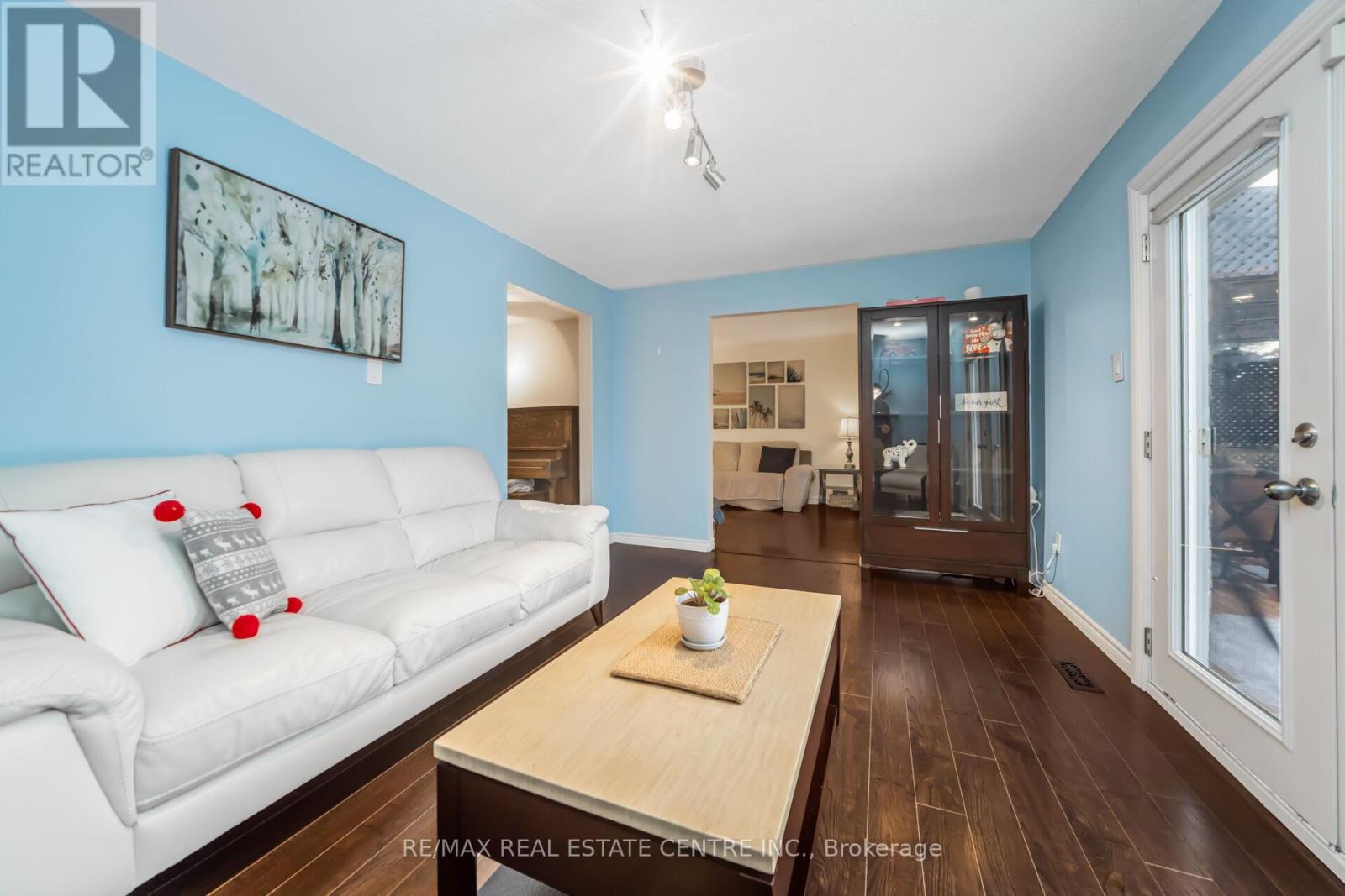 50 Lacewood Crescent, Brampton, Ontario  L6S 3K4 - Photo 10 - W12656360