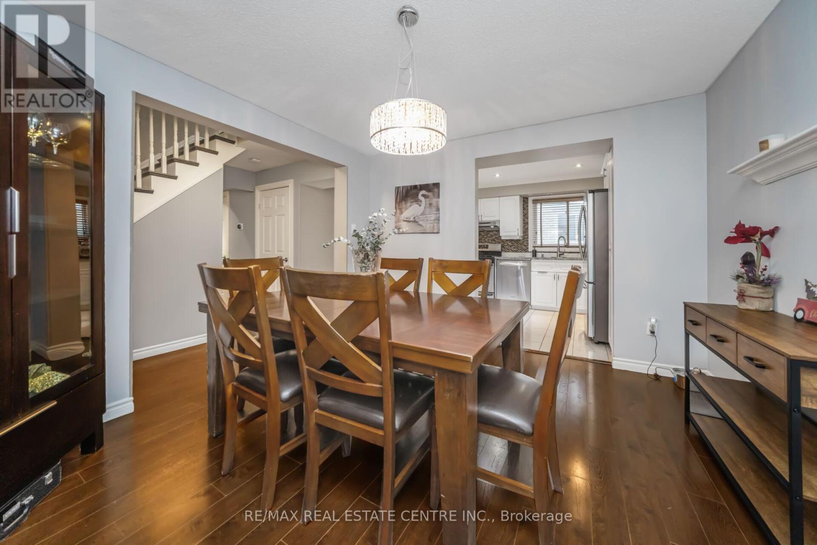 50 Lacewood Crescent, Brampton, Ontario  L6S 3K4 - Photo 14 - W12656360