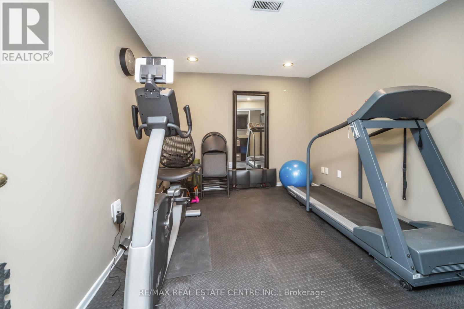 50 Lacewood Crescent, Brampton, Ontario  L6S 3K4 - Photo 39 - W12656360