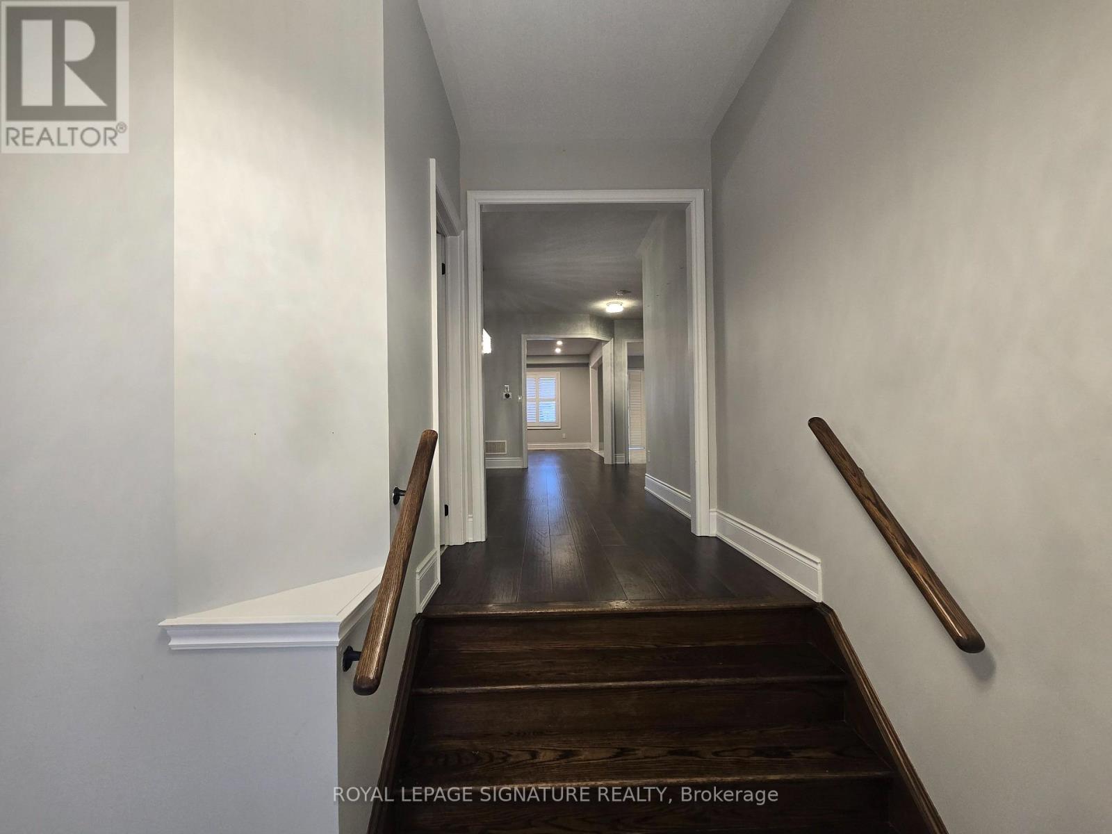 Upper - 3169 Goretti Place, Mississauga, Ontario  L5M 0B7 - Photo 2 - W12656366