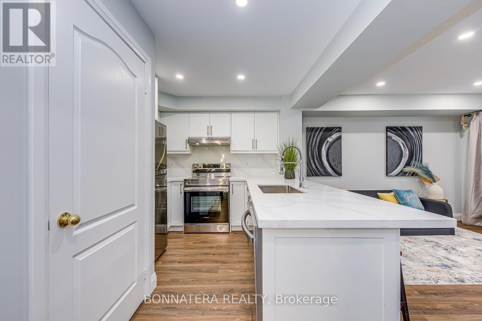 64 - 5050 Intrepid Drive, Mississauga, Ontario  L5M 0E5 - Photo 11 - W12656384