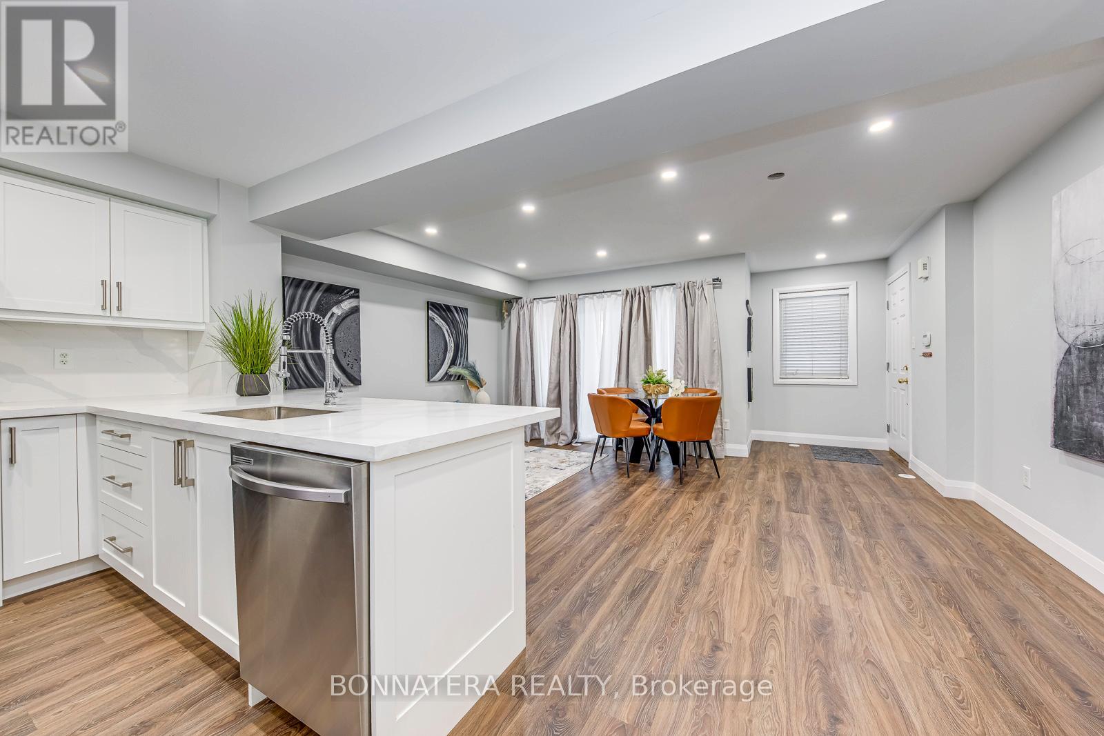 64 - 5050 Intrepid Drive, Mississauga, Ontario  L5M 0E5 - Photo 15 - W12656384