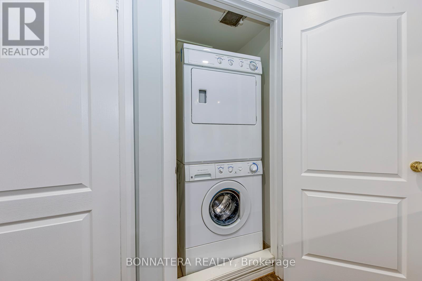 64 - 5050 Intrepid Drive, Mississauga, Ontario  L5M 0E5 - Photo 18 - W12656384