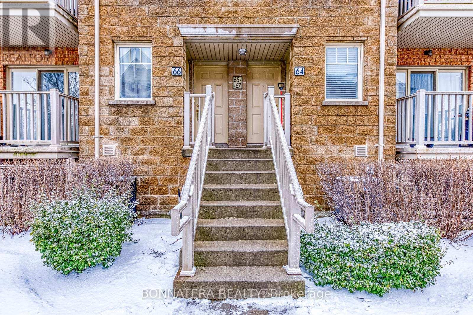 64 - 5050 Intrepid Drive, Mississauga, Ontario  L5M 0E5 - Photo 2 - W12656384