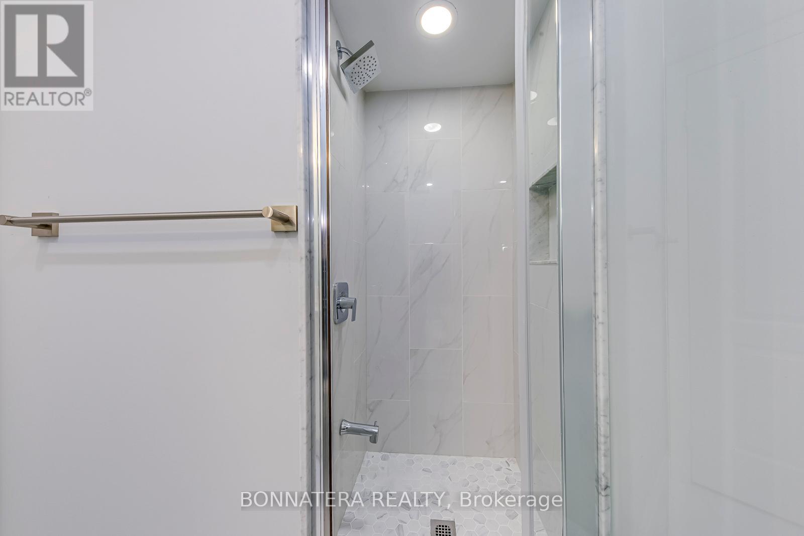 64 - 5050 Intrepid Drive, Mississauga, Ontario  L5M 0E5 - Photo 29 - W12656384