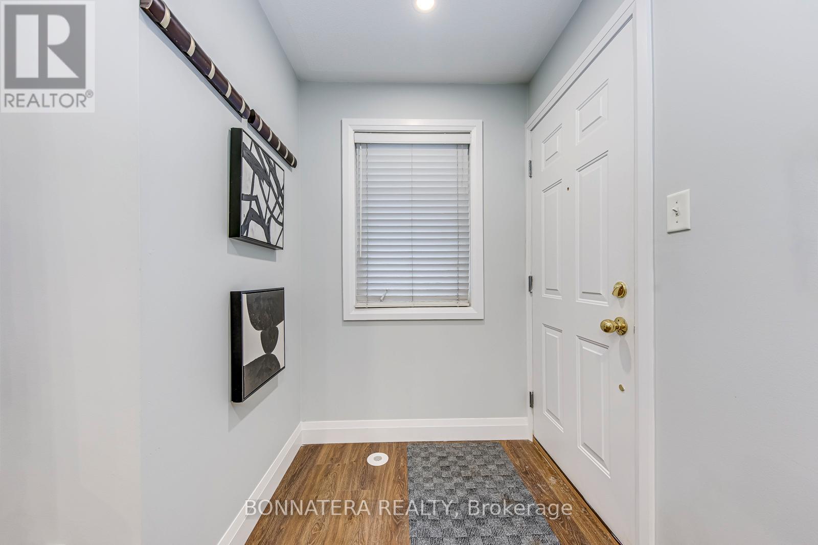 64 - 5050 Intrepid Drive, Mississauga, Ontario  L5M 0E5 - Photo 4 - W12656384