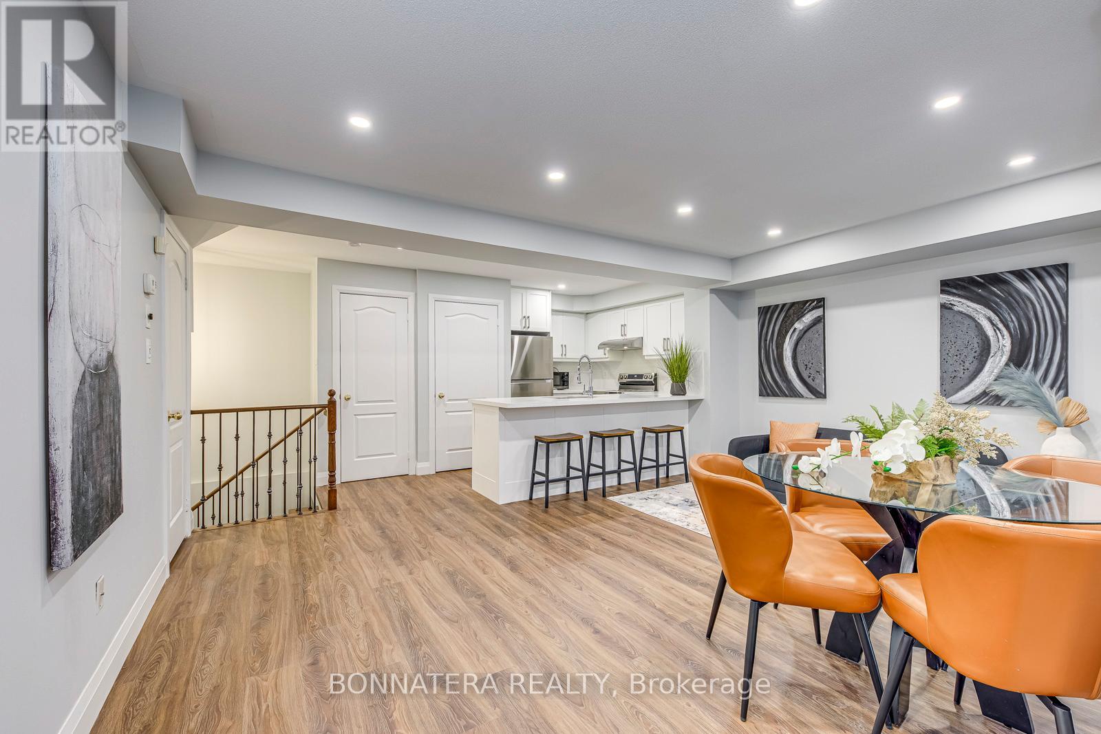 64 - 5050 Intrepid Drive, Mississauga, Ontario  L5M 0E5 - Photo 9 - W12656384