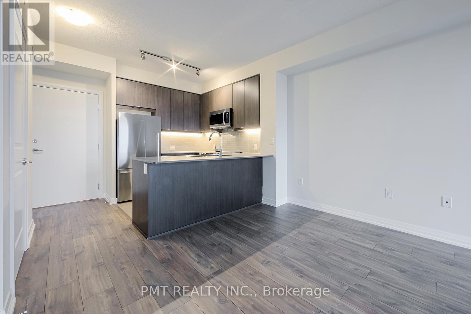 718 - 50 Thomas Riley Road, Toronto (Islington-City Centre West), Ontario  M9B 0C5 - Photo 5 - W12656388