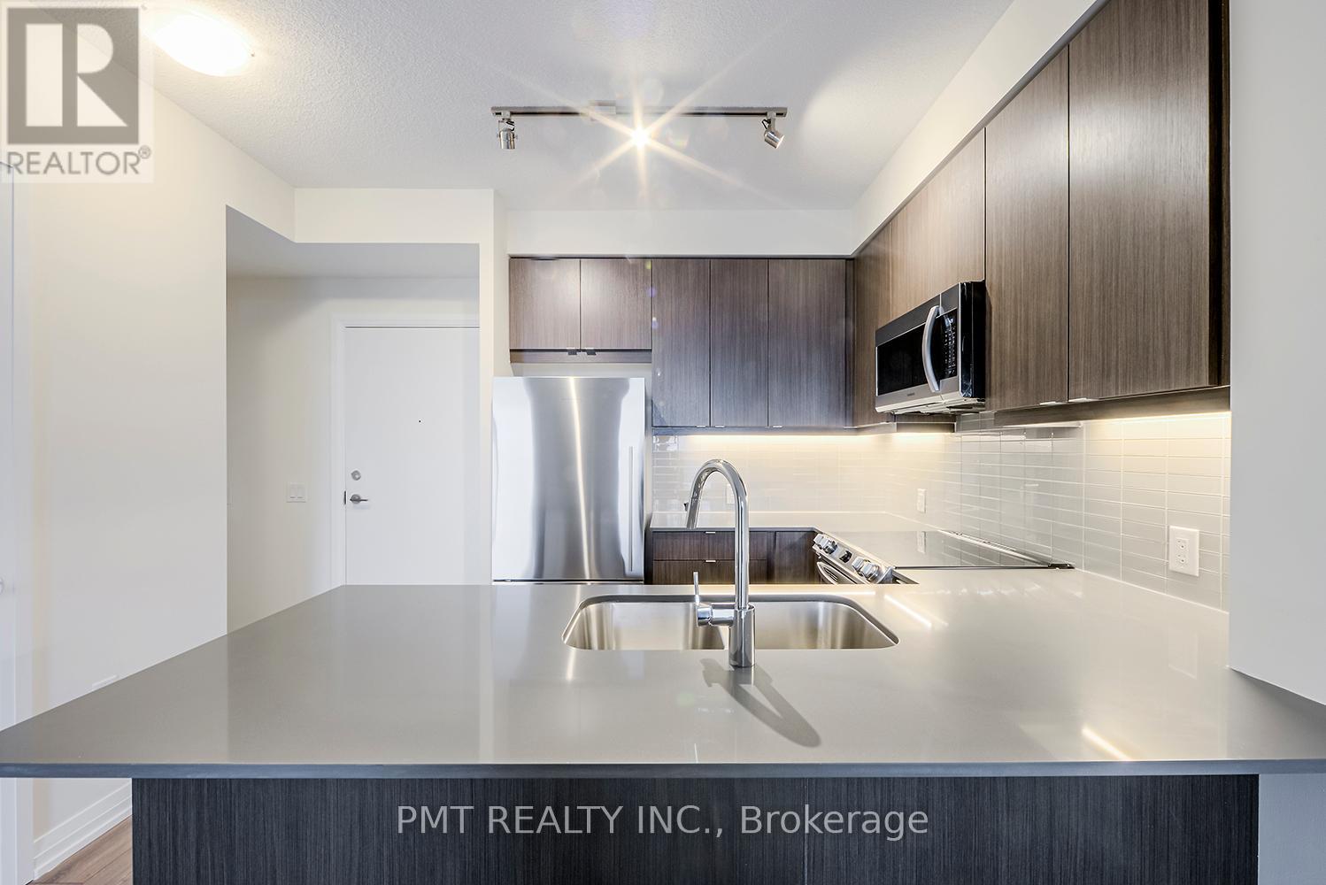 718 - 50 Thomas Riley Road, Toronto (Islington-City Centre West), Ontario  M9B 0C5 - Photo 8 - W12656388