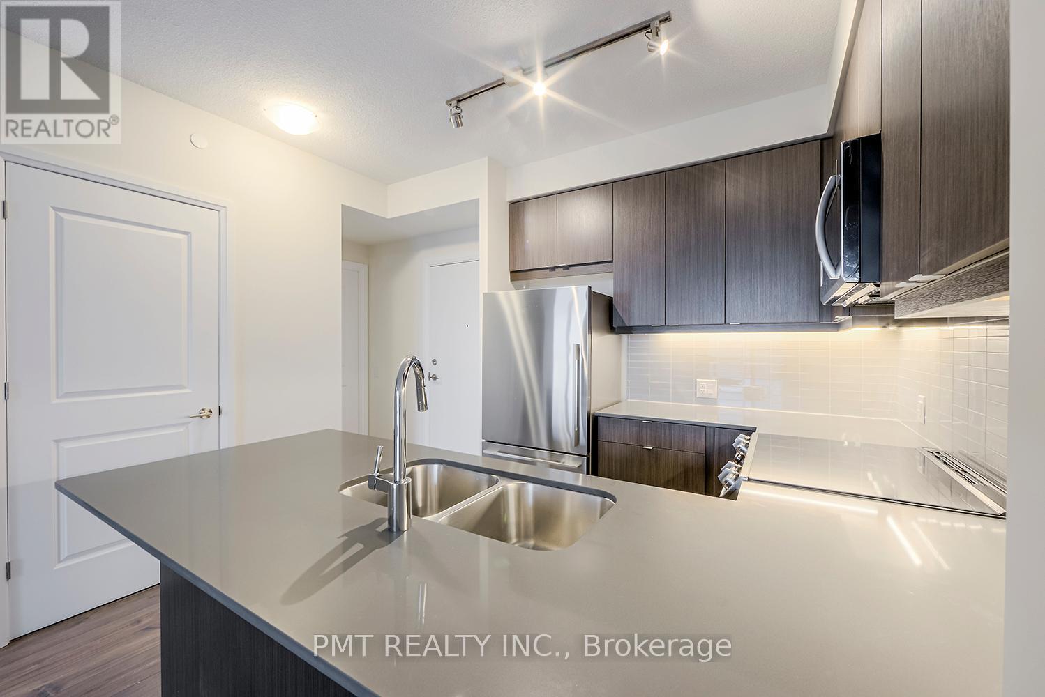 718 - 50 Thomas Riley Road, Toronto (Islington-City Centre West), Ontario  M9B 0C5 - Photo 9 - W12656388