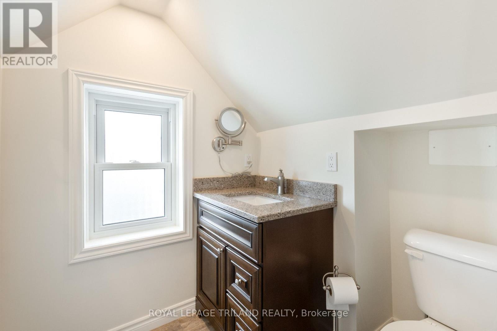 112 Elm Street, St. Thomas, Ontario  N5R 1H8 - Photo 28 - X12536104