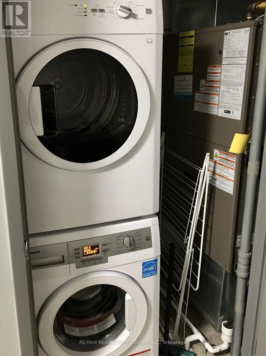 279 - 258b Sunview Street, Waterloo, Ontario  N2L 3V9 - Photo 12 - X12656246