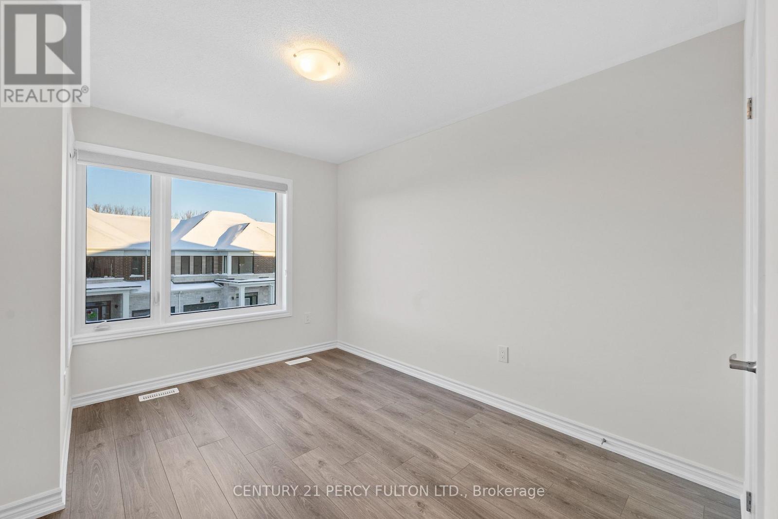 Lindsay  & Eglington - 50 Hickey Lane E, Kawartha Lakes, Ontario  K9V 5V7 - Photo 18 - X12656370