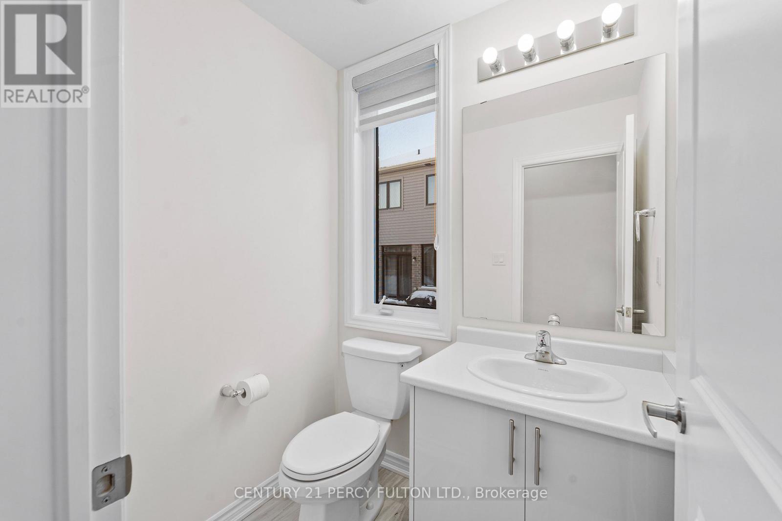 Lindsay  & Eglington - 50 Hickey Lane E, Kawartha Lakes, Ontario  K9V 5V7 - Photo 5 - X12656370