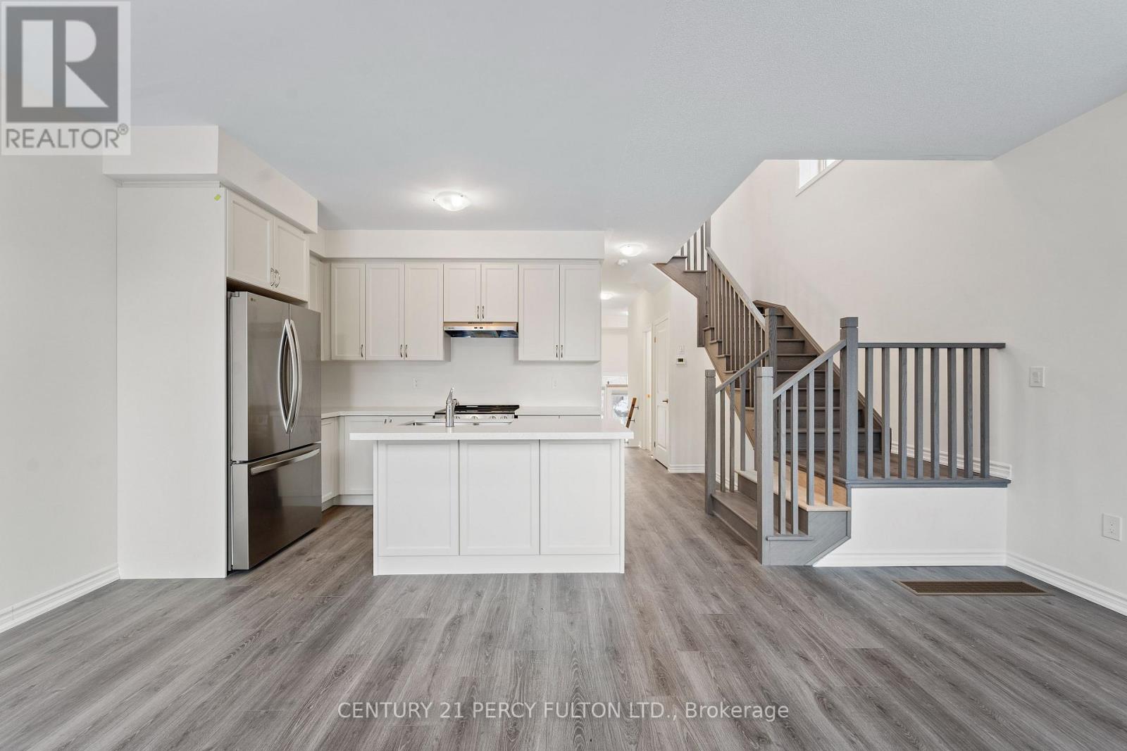 Lindsay  & Eglington - 50 Hickey Lane E, Kawartha Lakes, Ontario  K9V 5V7 - Photo 7 - X12656370