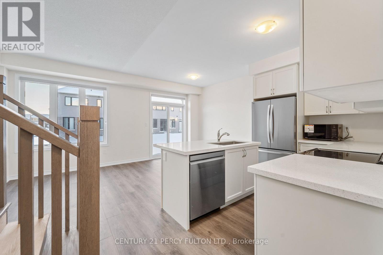 Lindsay  & Eglington - 50 Hickey Lane E, Kawartha Lakes, Ontario  K9V 5V7 - Photo 9 - X12656370