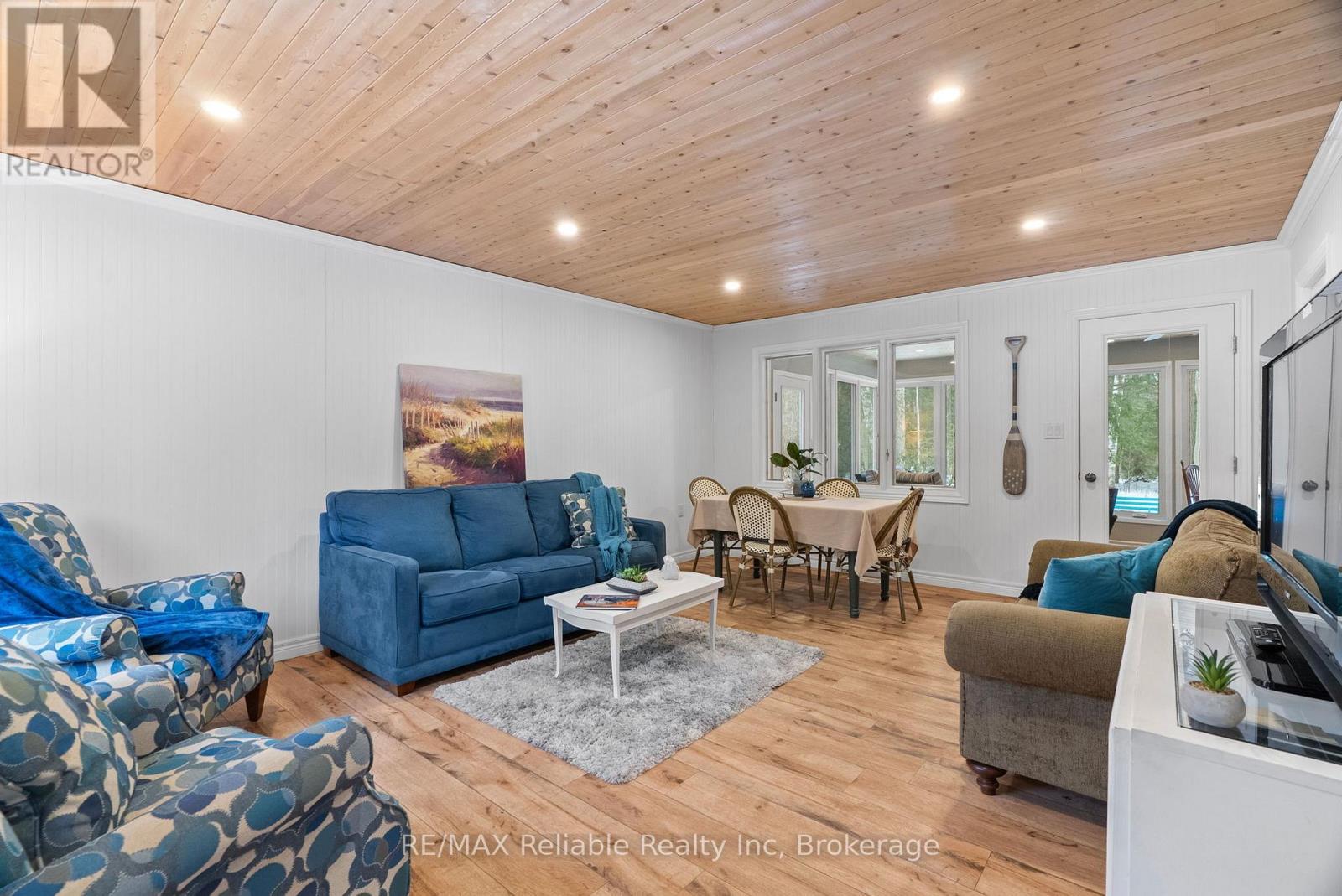 20 George Street, Bluewater, Ontario  N0M 1G0 - Photo 12 - X12656504