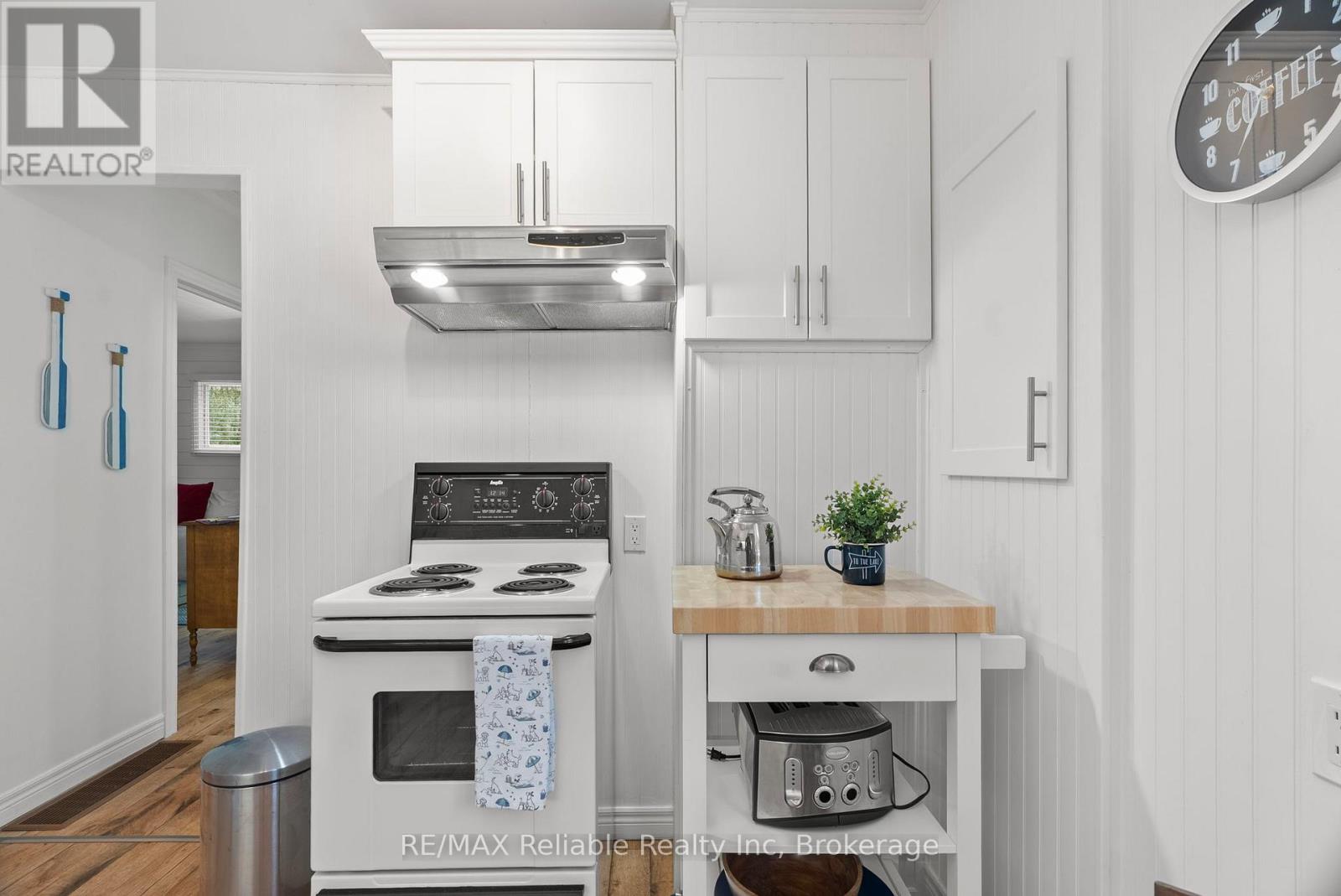 20 George Street, Bluewater, Ontario  N0M 1G0 - Photo 23 - X12656504