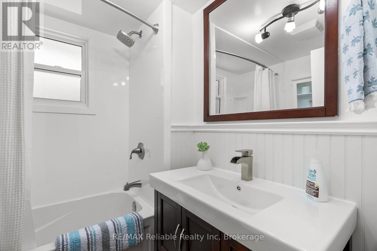 20 George Street, Bluewater, Ontario  N0M 1G0 - Photo 34 - X12656504