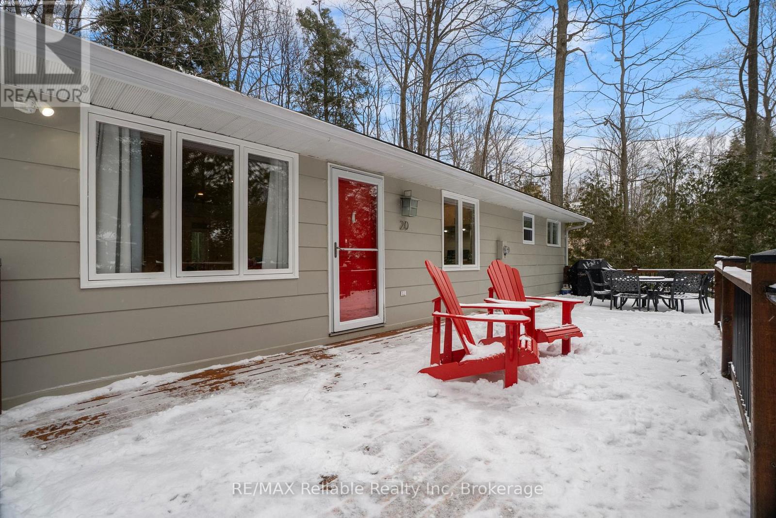 20 George Street, Bluewater, Ontario  N0M 1G0 - Photo 5 - X12656504