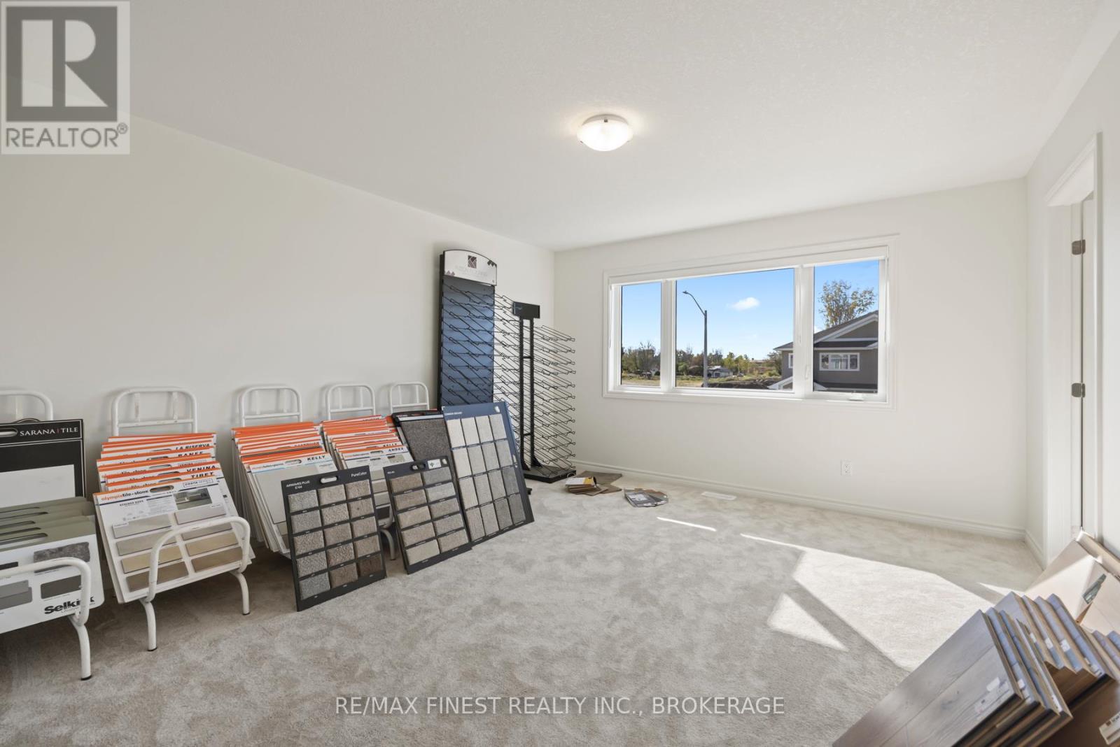 194 Heritage Park Drive, Greater Napanee, Ontario  K7R 3X8 - Photo 22 - X12656434