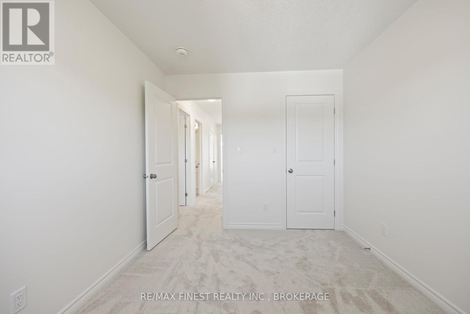 194 Heritage Park Drive, Greater Napanee, Ontario  K7R 3X8 - Photo 32 - X12656434