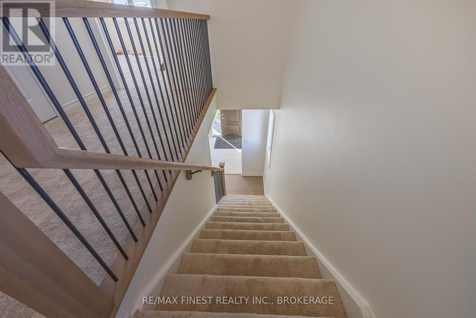 194 Heritage Park Drive, Greater Napanee, Ontario  K7R 3X8 - Photo 34 - X12656434