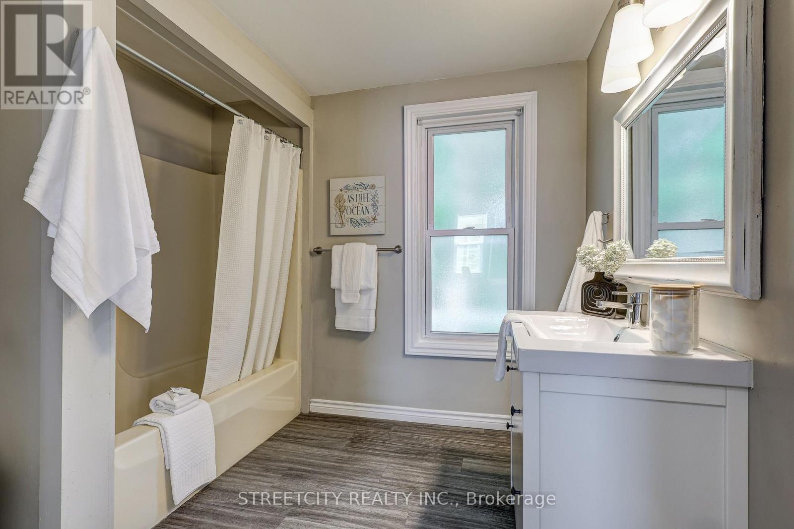 12 Cavendish Crescent, London North, Ontario  N6H 1A2 - Photo 24 - X12656510