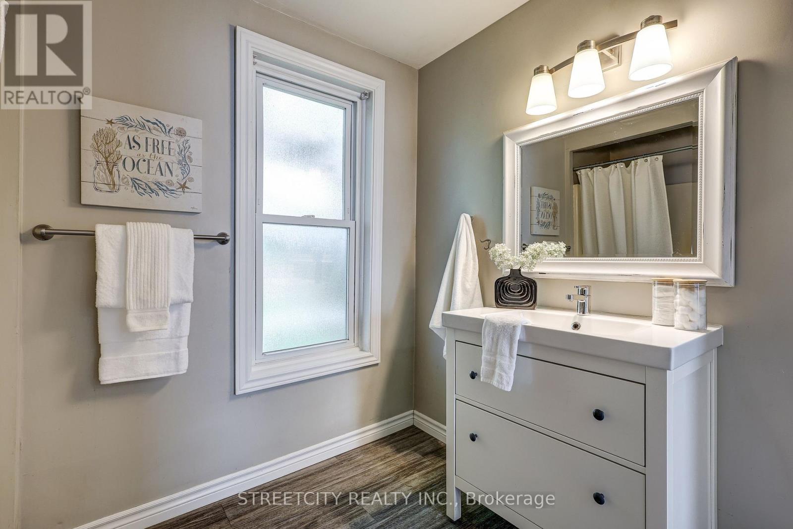 12 Cavendish Crescent, London North, Ontario  N6H 1A2 - Photo 25 - X12656510