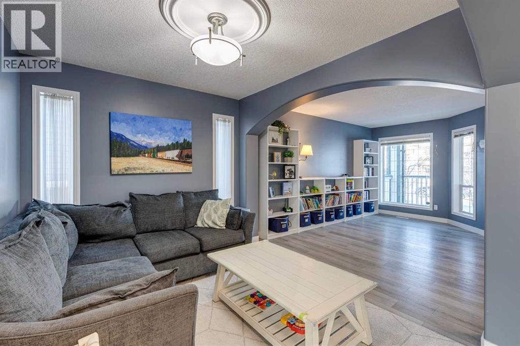 28 Douglas Ridge Green Se, Calgary, Alberta  T2Z 2Z9 - Photo 6 - A2273273