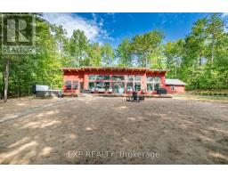 332 LACHLAN LANE, Whitewater Region, Ontario