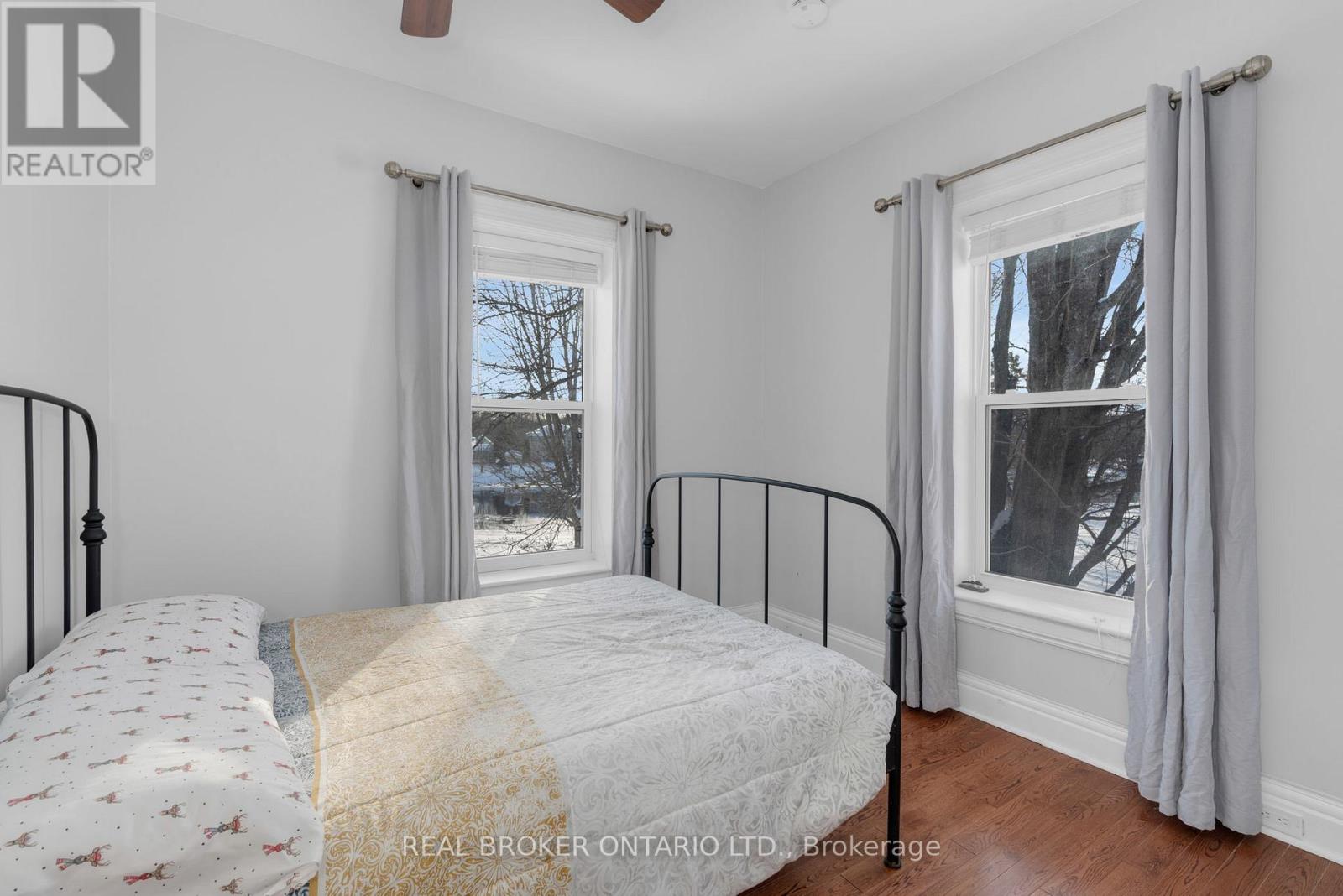 1002 Cowbell Lane N, Gravenhurst, Ontario  P0E 1N0 - Photo 23 - X12655152