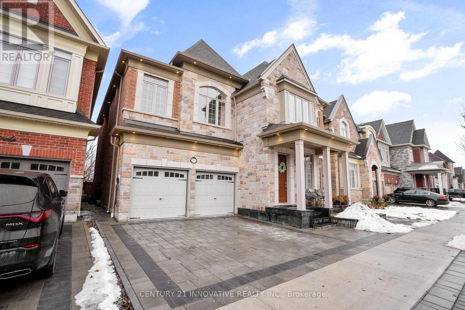 54 Blenheim Circle, Whitby, Ontario  L1P 0E2 - Photo 4 - E12647134